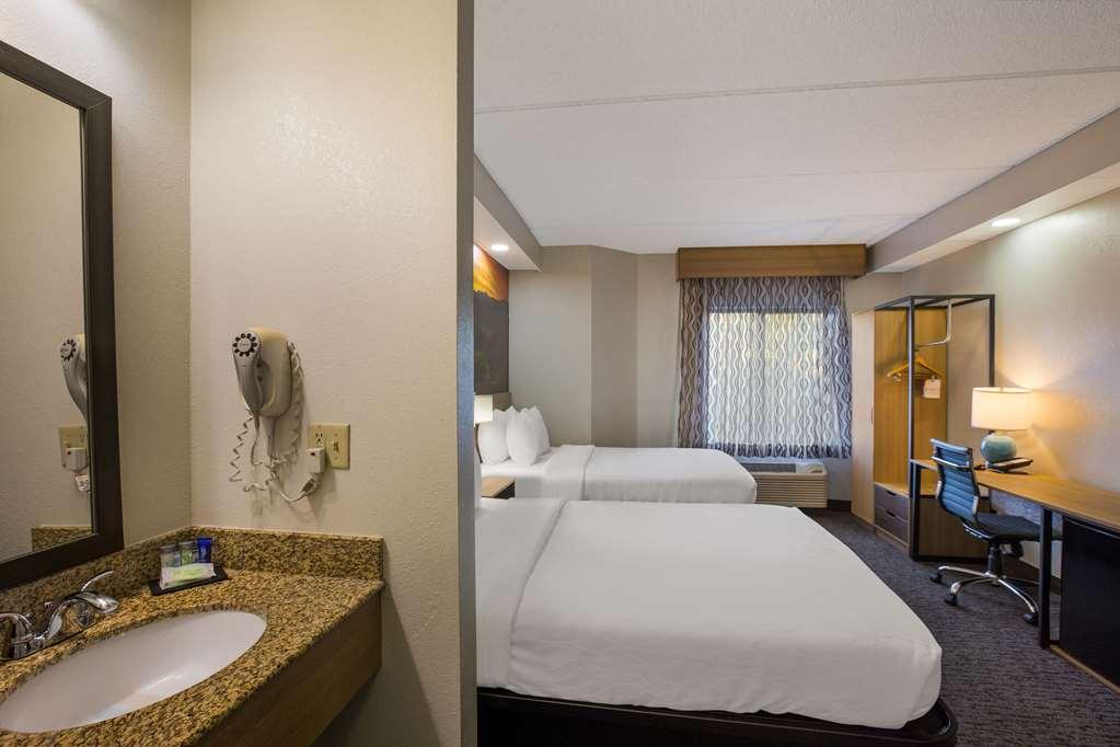 Clarion Pointe Sevierville-Pigeon Forge 객실 사진
