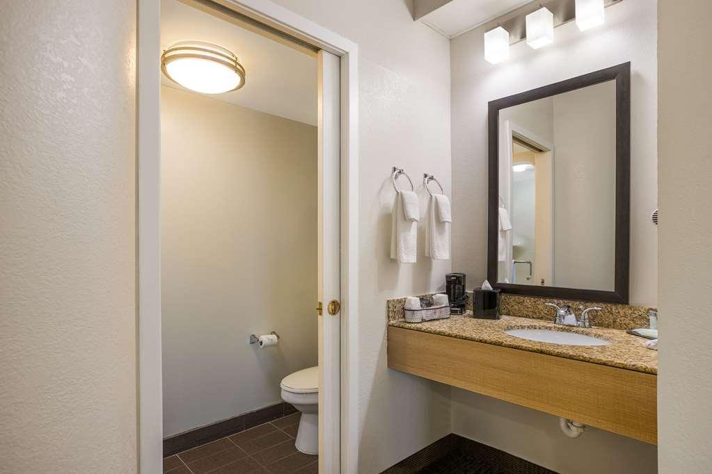 Clarion Pointe Sevierville-Pigeon Forge 객실 사진